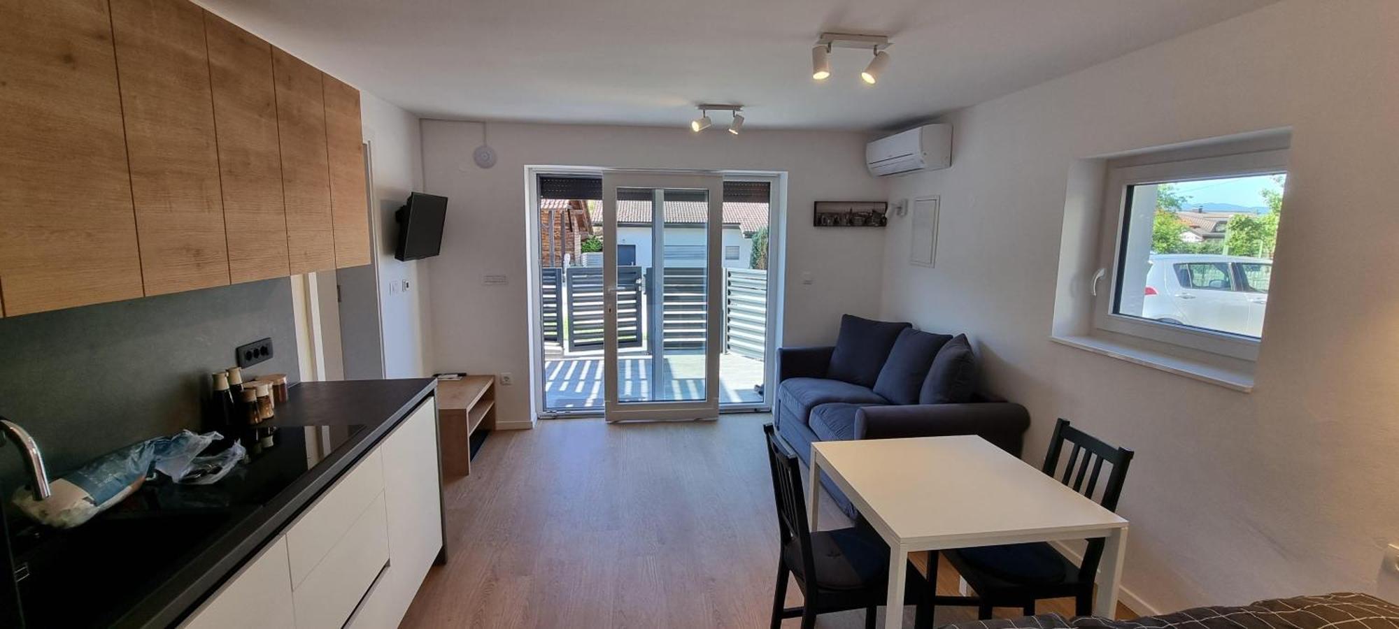 Naia Apartments Novo Mesto Buitenkant foto
